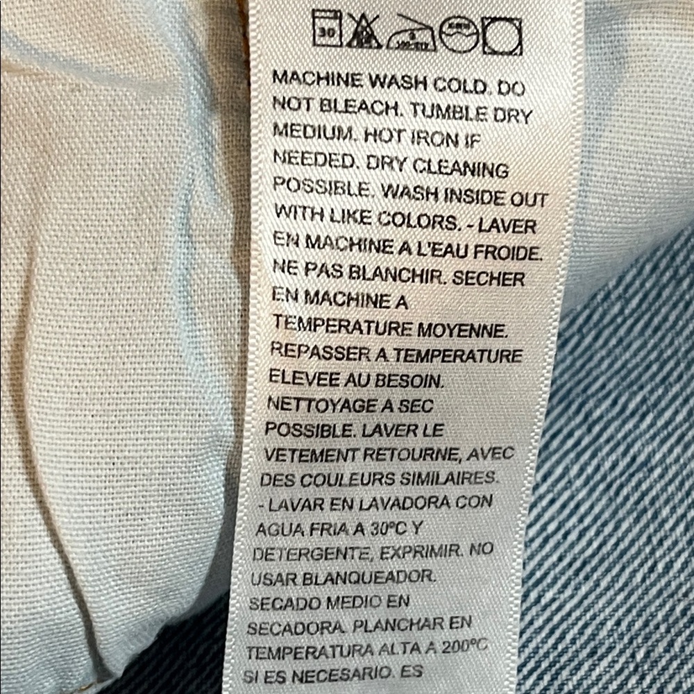 Levi’s Women’s 501 Distressed Button Fly Blue Jean Raw Hem Shorts Size 25 - Picture 6 of 7